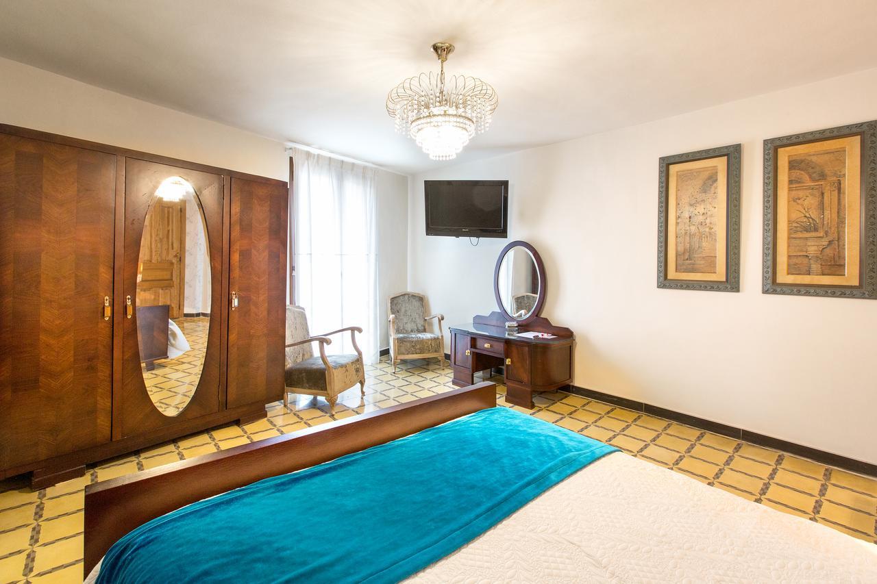 Hotel Villa San Jorge Azanuy Ngoại thất bức ảnh
