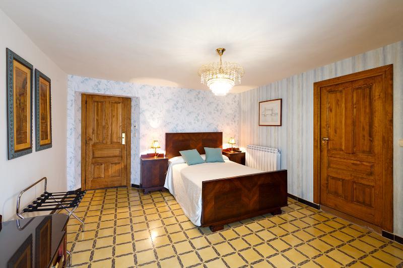 Hotel Villa San Jorge Azanuy Ngoại thất bức ảnh